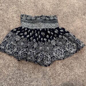 Shorts size small dark blue and white.